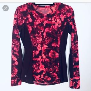 Athleta long sleeved shirt